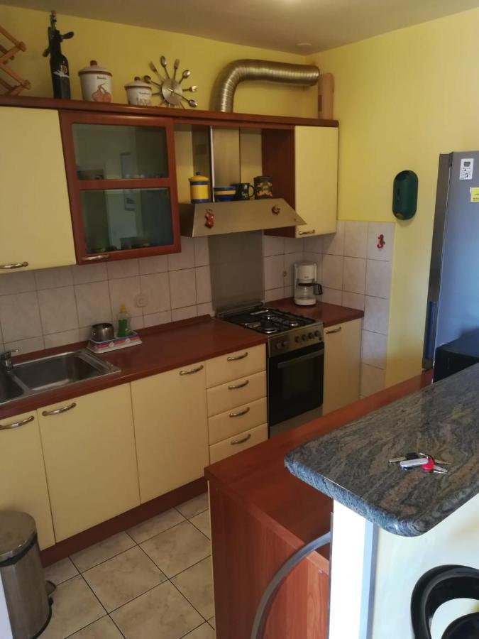 Apartman Stanic Omis Exterior photo